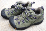KEEN KIDS 8.75" OLIVE DRAB LOW HIKING SHOES!