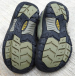 KEEN KIDS 8.75" OLIVE DRAB LOW HIKING SHOES!