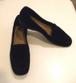 Easy Spirit ladies' suede casual shoes