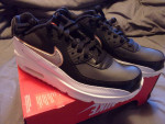 NEW Nike AirMAx Unisex Shoes