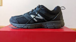 New Balance tennis shoes mens sz 11.5