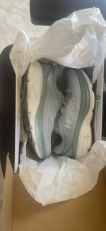 HOKA Men’s Bondi 8 Shoes-Cloud Blue/Ice Flow in Perfect Condition