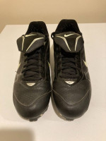 NIKE Size 9.5 Mens Baseball Cleats / Shoes
