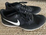 Women’s Nike Athletic Shoes sz 7.5