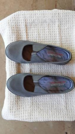new gray women's casual shoes, size 8