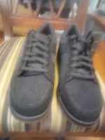 Brand New ( never worn ) Brahma Grate 11 Sreel Toed Tennis/ Work Shoes { suze 13