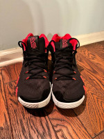 Kyrie 4 Nike Basketball Shoes (Mens size 12)