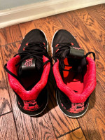 Kyrie 4 Nike Basketball Shoes (Mens size 12)