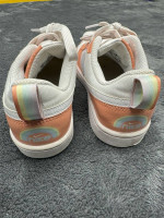 Nike Court Borough Low 2 SE Girl’s Size 3.5 Shoes in great shape!