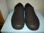 SLIP RESISTANT SHOES NEW!!