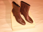 Leather BOOTS. Womens 8 US, 38 EU SHOES. Brown. 2 3/4 High Heels