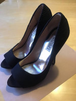 Badgley Mischka Women's Black Shoes - Size 7.5M