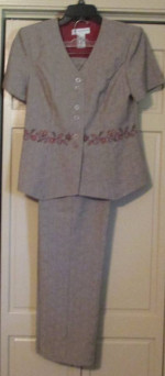 New Sag Harbor PantSuit sz 8 w/New shoes