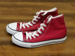 Size 7M/9W Red High Top Canvas Shoes