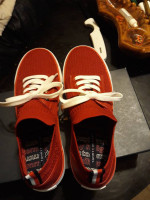 Like New) Tommy Hilfiger men or womens RED shoes sz -10m