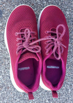 Womens Size 7.5 Athletic Shoes - Sell