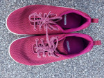 Womens Size 7.5 Athletic Shoes - Sell