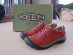 Keen Presidio Lace up Shoes Henna Red Women's 7.5 New in Box