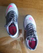 Womens Nike Athleteic Shoes Size 10
