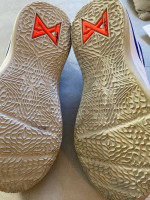 Boys Nike shoes size 6y like new