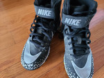 Youth boys Nike shoes size 2.5 to 5.5