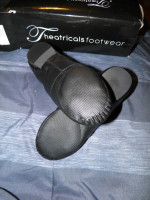 THEATRICALs Ladies Black Leather Jazz Shoes Size (4.5-5) NEW!