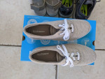 shoes - sketchers & grasshopper - Size 9
