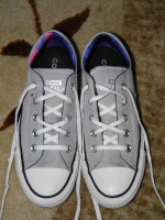 Ladies CONVERSE All-Star Gray Shoes Size 6