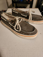 MENS SIZE 7 GREY CANVAS BOAT SHOES
