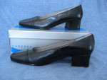 Women's black leather, 1.5"-heeled dress shoes--worn just once