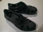 NEW OOFOS -BLK SHOES