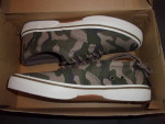 New Mens Sz 8.5  Sperry Camo Shoes