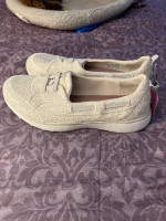 Women's New Lase Skechers  Shoes SIZE 7