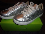 NEW Ladies Sz 9M Beautiful Sequened Shoes