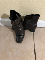 Womens shoes 6 and 1/2