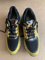 Women’s Steve Madden Tennis shoes size 8