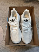 adidas Swift Run 22 Men's Shoes Size 9.5 or 10