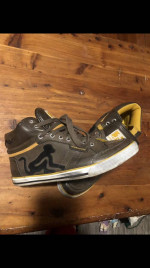 Drunkn munkey men’s size 6, women’s size 8. Leather and suede. Black /