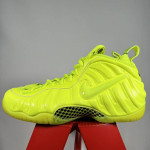 Excellent Condition Nike Foamposite Atheletic Shoes size 12