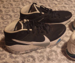 Nike Shoes and jordan diferent prices