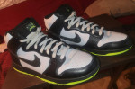Nike Shoes and jordan diferent prices