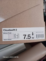 Women's running shoes - new in box
