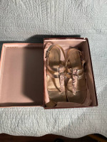 Pretty Bandolino shoes