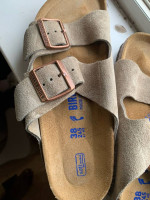 Birkenstock arizona sand size 7 womens or 5 mens shoes/sandals