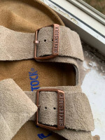 Birkenstock arizona sand size 7 womens or 5 mens shoes/sandals
