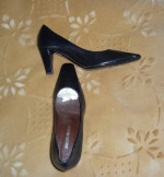 Bruno Magli Natural Leather med heel classic pumps women's shoes