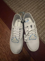 Time & Tru white canvas shoes