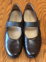Kumfs Ziera Women's Shoes in Brown, size 39