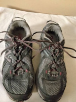Womens NEW BALANCE rrunning / walking shoes SZ 9 Vgc