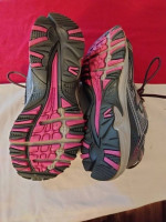 Womens NEW BALANCE rrunning / walking shoes SZ 9 Vgc